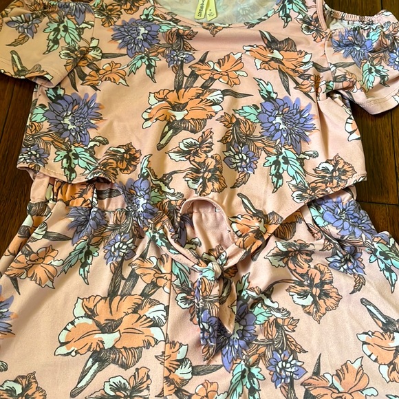 Super Soft Girl’s Cold Shoulder Romper - Picture 2 of 5